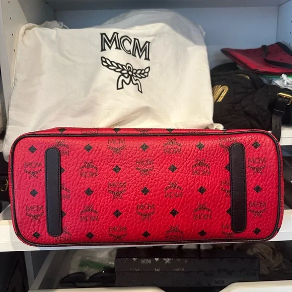 MCM Visetos Medium Reversible tote Set - Picture 4 of 5